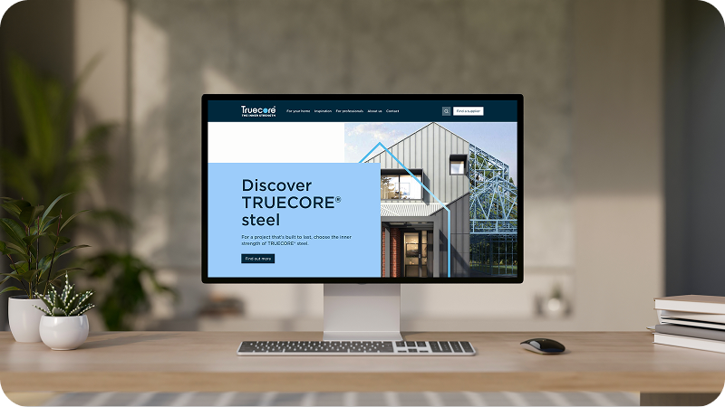 CustAdv_HeroImg_GettyImages-2039509137 1